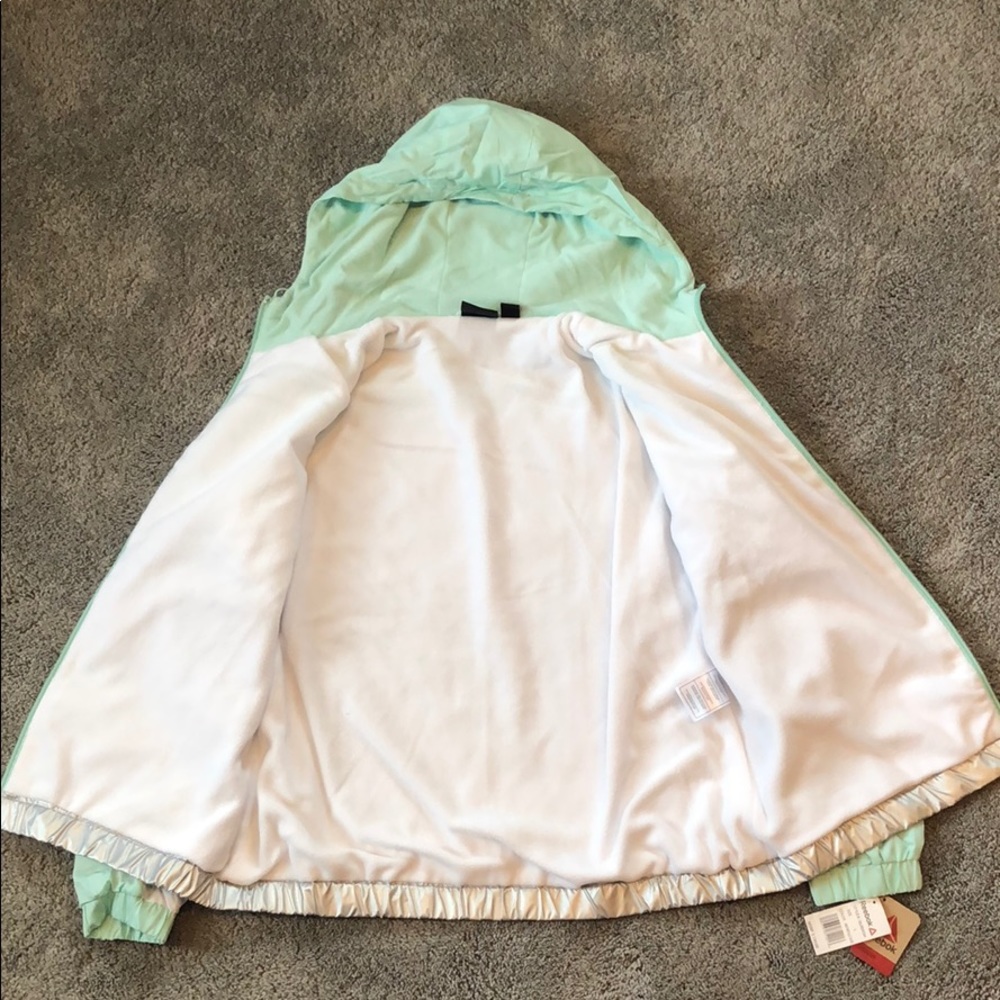 NWT Women’s Reebok Fleece Lined Windbreaker Jacket - Picture 10 of 13